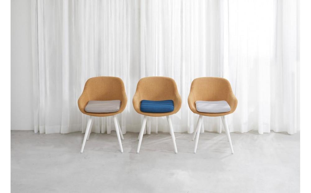 エアウィーヴ クッション ネイビー  ギフトBOX仕様 ざぶとん 洗える / ギフト 贈り物 プレゼント 祝い 内祝い 誕生日 記念日 お土産 父 母 敬老 お中元 お歳暮