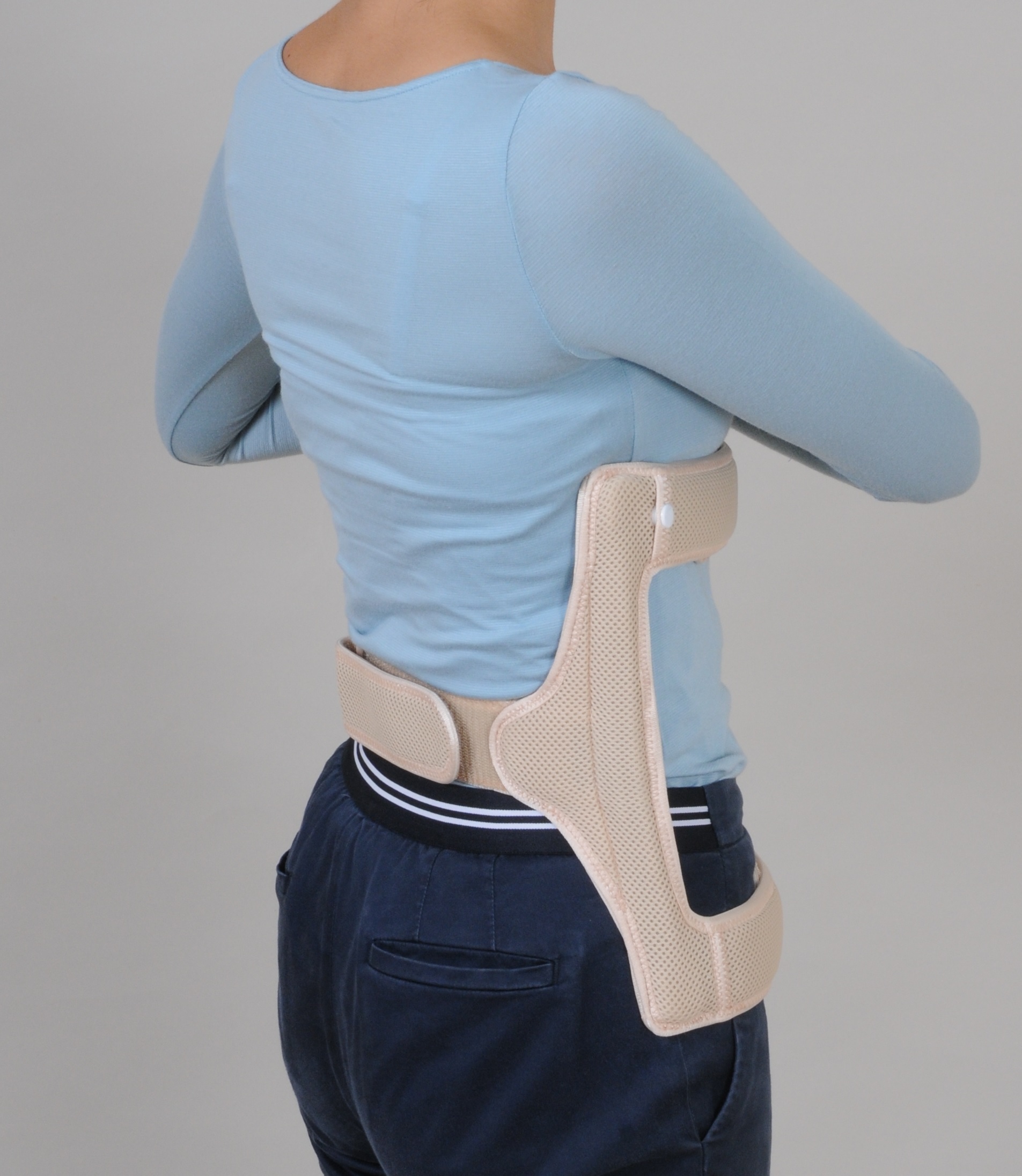 形状記憶合金だからできた、新しい装具「夢の腰サポーター」