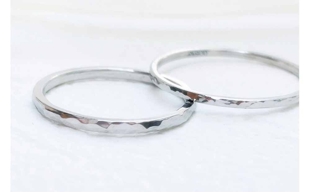 【プラチナ ペアリング】丸つち目 細＆厚リング（ハンドメイド）- ギフト包装付き -