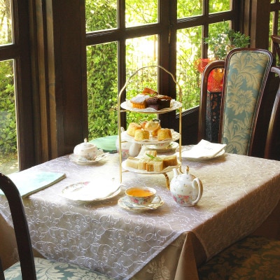 紅茶専門店 TEAS Liyn-an で楽しむ本格派アフタヌーンティーご利用券(3名様)