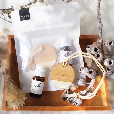 easeグリーンフォレストブレンド＆ウッドプレートセット(アロマブレンドオイル+芳香器具)【配送不可地域：沖縄県】