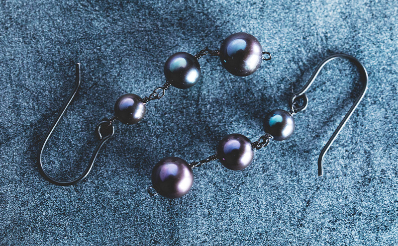 【限定アクセサリー】日進市発ブランド KARAS 耳飾り (淡水パール) アクセサリー：ピアス