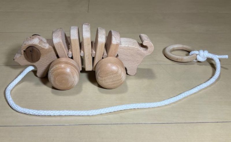 手作り木のおもちゃ　お散歩ワンちゃん