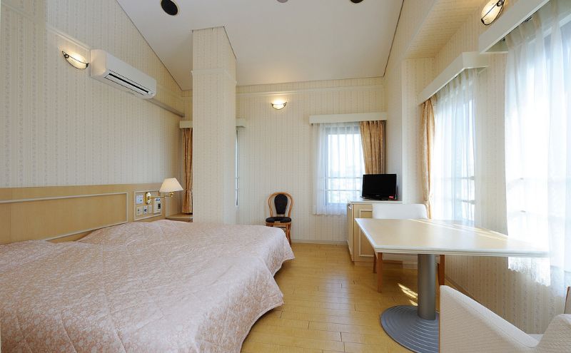 ママの身体の回復のための 宿泊産後ケア利用券