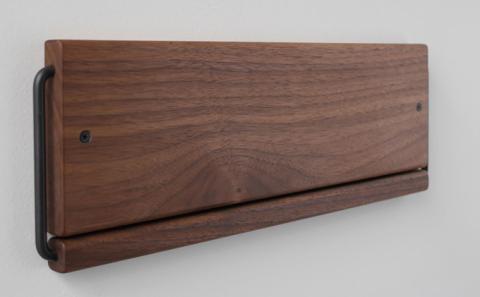 Sneaker wall スニーカーウォール  SW-450WN ウォールナット（おおよそ2足収納 ウォルナット無垢材 壁掛け 木製 シューズラック スリッパラック）【配達不可：沖縄・離島】