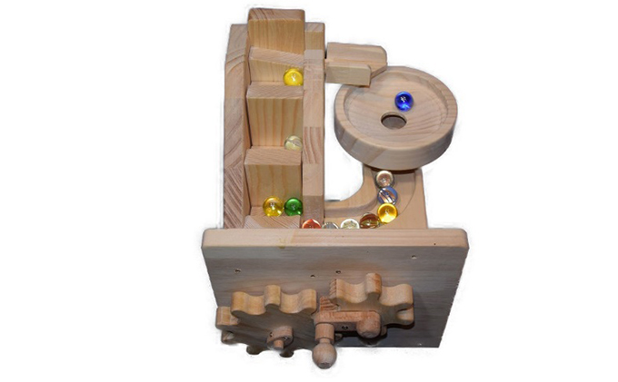 手作り木のおもちゃ　ビー玉からくり　階段・トルネード