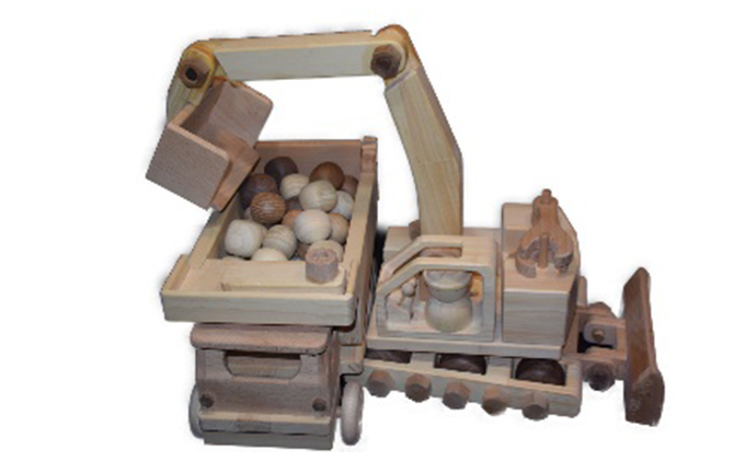 手づくり木のおもちゃ  ショベルカー