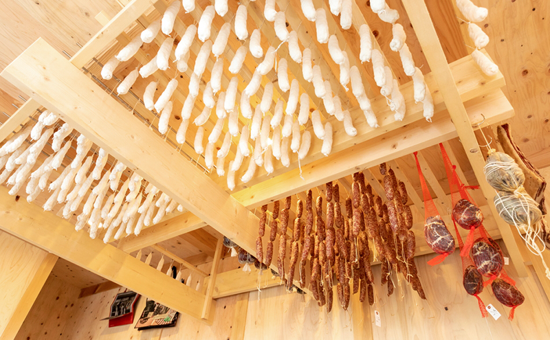 サラミ 4種 セット ゴシック シャルキュトリー ソーセージ ウィンナー ウインナー 燻製 詰め合わせ ギフト 肉 お肉 豚肉 豚 加工食品