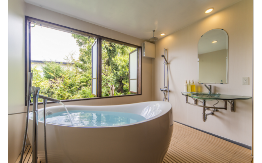 「和味の宿角上楼」の4名様宿泊券【一泊二食付き　平日限定】 支援 返礼 返礼品 旅行 旅行券 老舗 旅館 宿 レストラン 食事 お食事 宿泊 泊り お泊り 国内旅行 トラベル 観光 ミシュラン