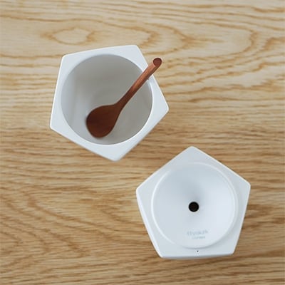 りんごの形のシュガーポット pomme 白　【ttyokzk ceramic design】