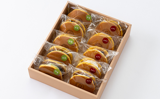 生どら焼き詰め合わせ(抹茶と小豆5個ずつ計10個入り)【配送不可地域：離島】