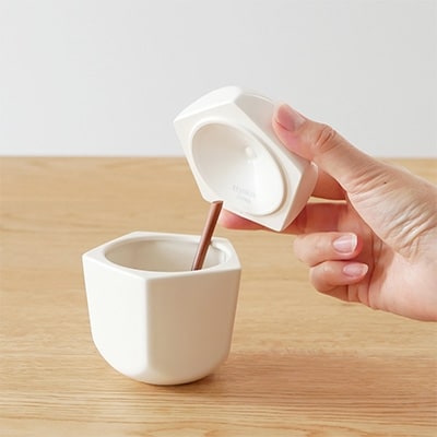 りんごの形のシュガーポット pomme 白　【ttyokzk ceramic design】