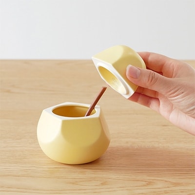 洋梨の形のシュガーポット poire ル・レクチェ　【ttyokzk ceramic design】
