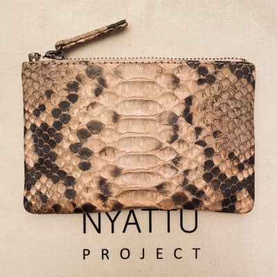NYATTU PROJECT 天然パイソン(ヘビ革)フラグメントケース(ポーチ)ピンクマダラ