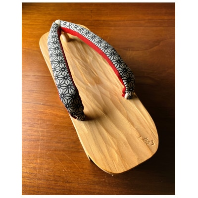 郡上踊り　踊り下駄　槍鉋(やりかんな)下駄　女性用LLサイズ　鼻緒/麻の葉