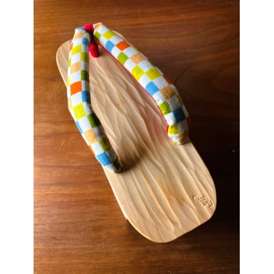 郡上踊り　踊り下駄　槍鉋(やりかんな)下駄　女性用Sサイズ　鼻緒/市松