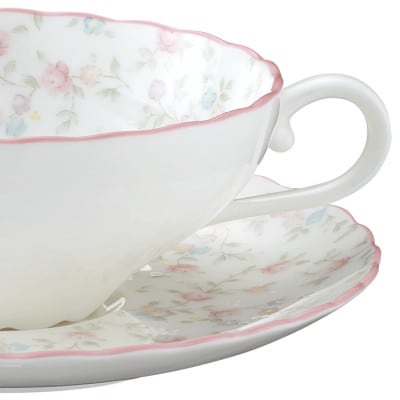 ノリタケ【キューティーローズ】ティーカップ＆ソーサー