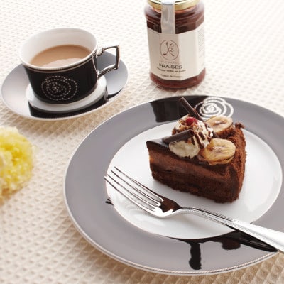 ノリタケ【エイダン】カップ＆ソーサー(黒)