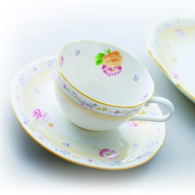 ノリタケ【ジュヌフレール】カップ＆ソーサー