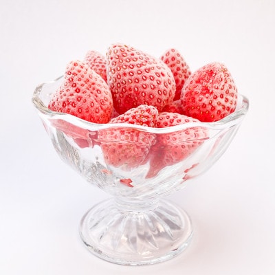 【産直】冷凍いちご　よつぼし　愛知県みよし市　1Kg【配送不可地域：離島】