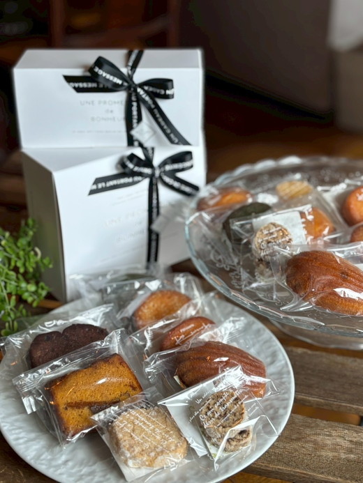 河の屋　パティスリー Kawanoya　手作り焼き菓子人気15種詰め合わせ ｜ フィナンシェ マドレーヌ クッキー パウンド ケーキ 焼き菓子 洋菓子 おやつ お菓子 おかし スイーツ おすすめ 人気 詰め合わせ セット 贈り物 プレゼント ギフト 愛知県 美浜町