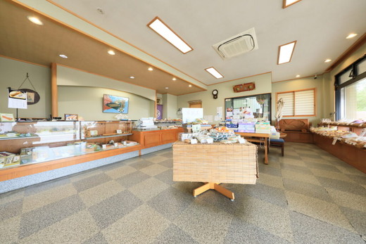 長さ約30センチ!!なが～い和菓子!!季節限定色入り大砲巻5本箱入(小豆こしあん2、抹茶2、日向夏１) 2セット｜和菓子 スイーツ 和スイーツ デザート あんこ 小豆 抹茶 日向夏 お菓子 おやつ 贈答品 ギフト プレゼント お取り寄せ グルメ 手土産 おすすめ 人気 季節限定 愛知県 美浜町 飴文 大砲巻※離島への配送不可※2025年6月上旬～8月下旬頃に順次発送予定