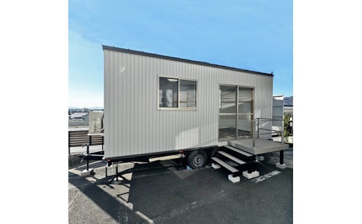 トレーラーハウス 1台