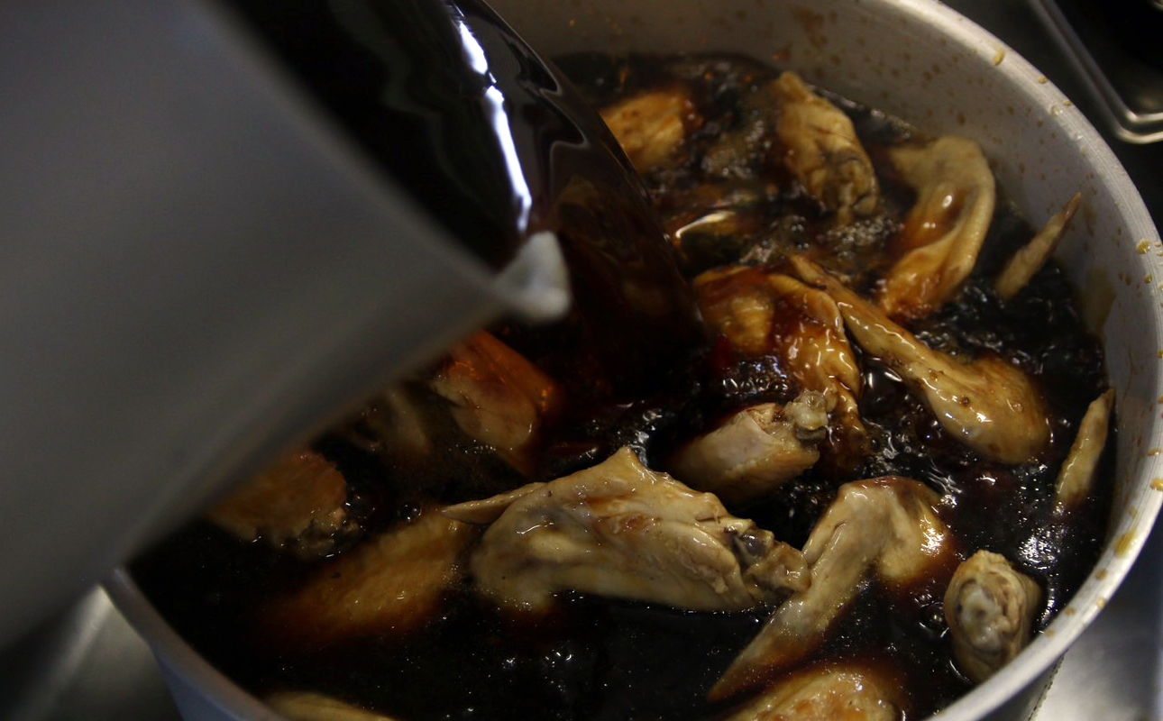 ごはんに合う手羽先、新発見！つくだ煮屋の手羽先　３パック　（１パック4本入り）