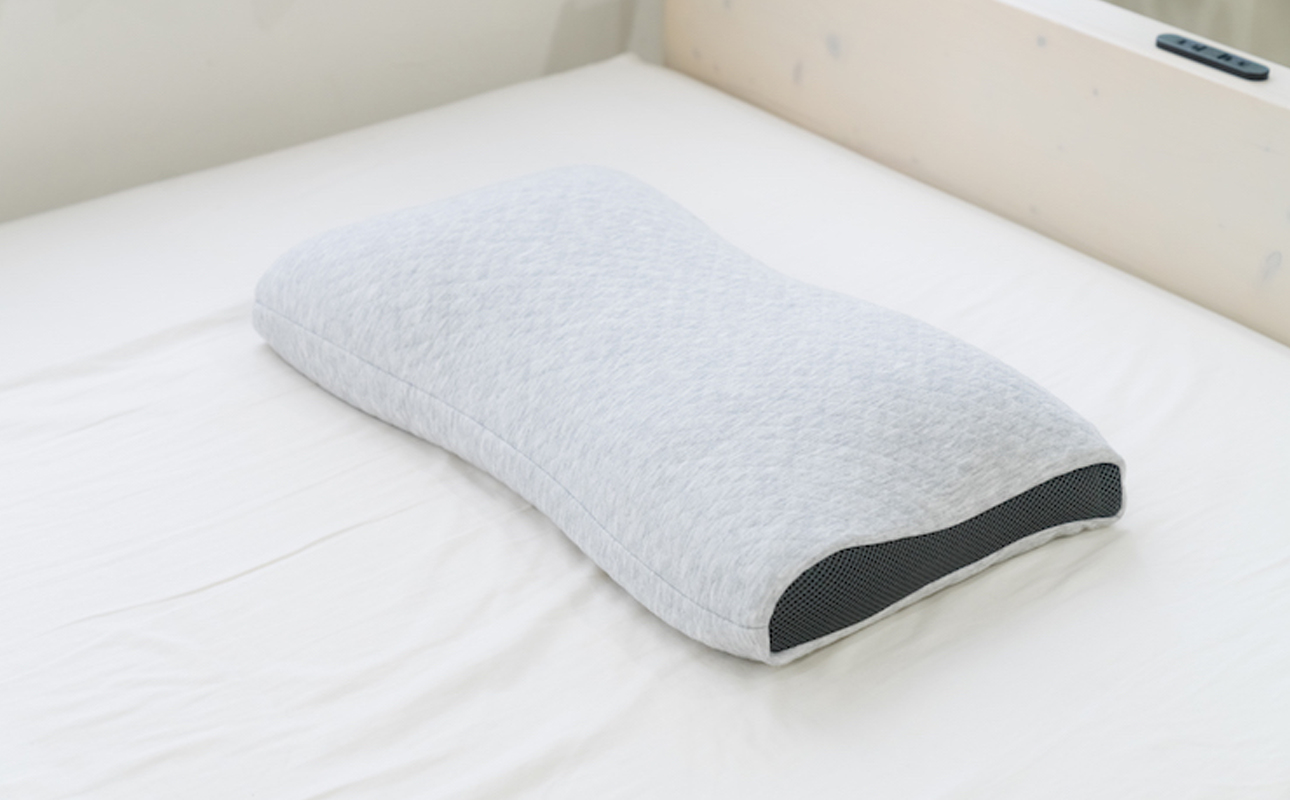 高さを3段階で簡単に変えられるので、自分ならではのベストポジションが得られる！セルフフィッティング枕「3段階に高さ調整できる 寝返りしやすい首もとフィットそば殻まくら」【快眠、枕、睡眠、そば、寝心地、サポート、寝具、ベッド、おすすめ、こだわり、日本製、ふるさと納税、三重県、四日市市】