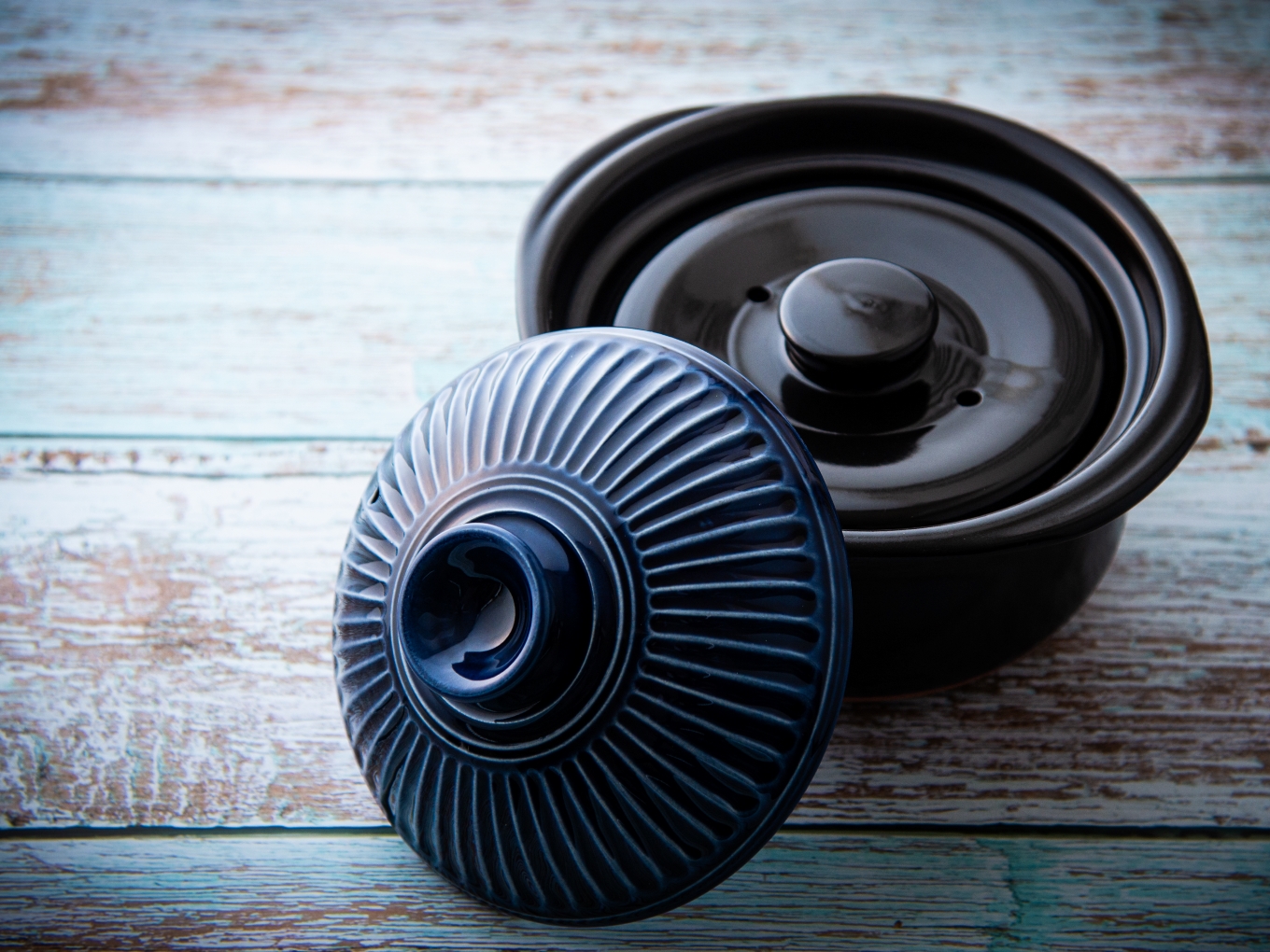 【萬古焼（ばんこやき）】割烹ごはんを自宅で簡単に。沸騰したら火を消して20分待つだけで、粒立ちのよい美味しいごはん！萬古焼 銀峯陶器 菊花ごはん土鍋 2合炊き