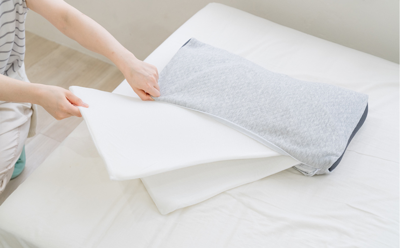 高さを3段階で簡単に変えられるので、自分ならではのベストポジションが得られる！セルフフィッティング枕「3段階に高さ調整できる 寝返りしやすい首もとフィットそば殻まくら」【快眠、枕、睡眠、そば、寝心地、サポート、寝具、ベッド、おすすめ、こだわり、日本製、ふるさと納税、三重県、四日市市】