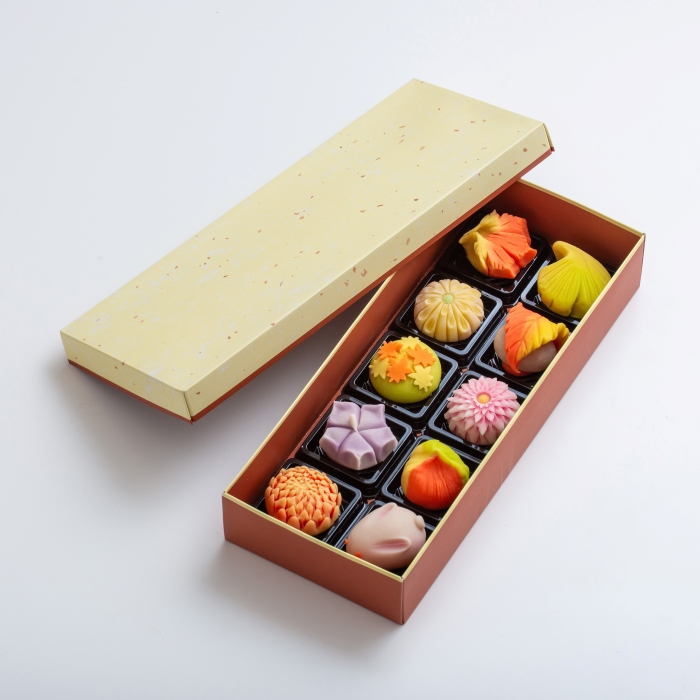 【スイーツ】ずーっと、眺めていたくなりますが、お早目にお召し上がりください。「夢菓子工房ことよ」季節の練り切り菓子 秋篇10個 秋篇