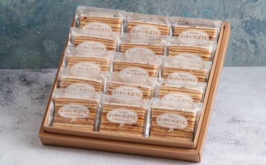 【スイーツ】よっかいちばうむ 15個入り 15個入り