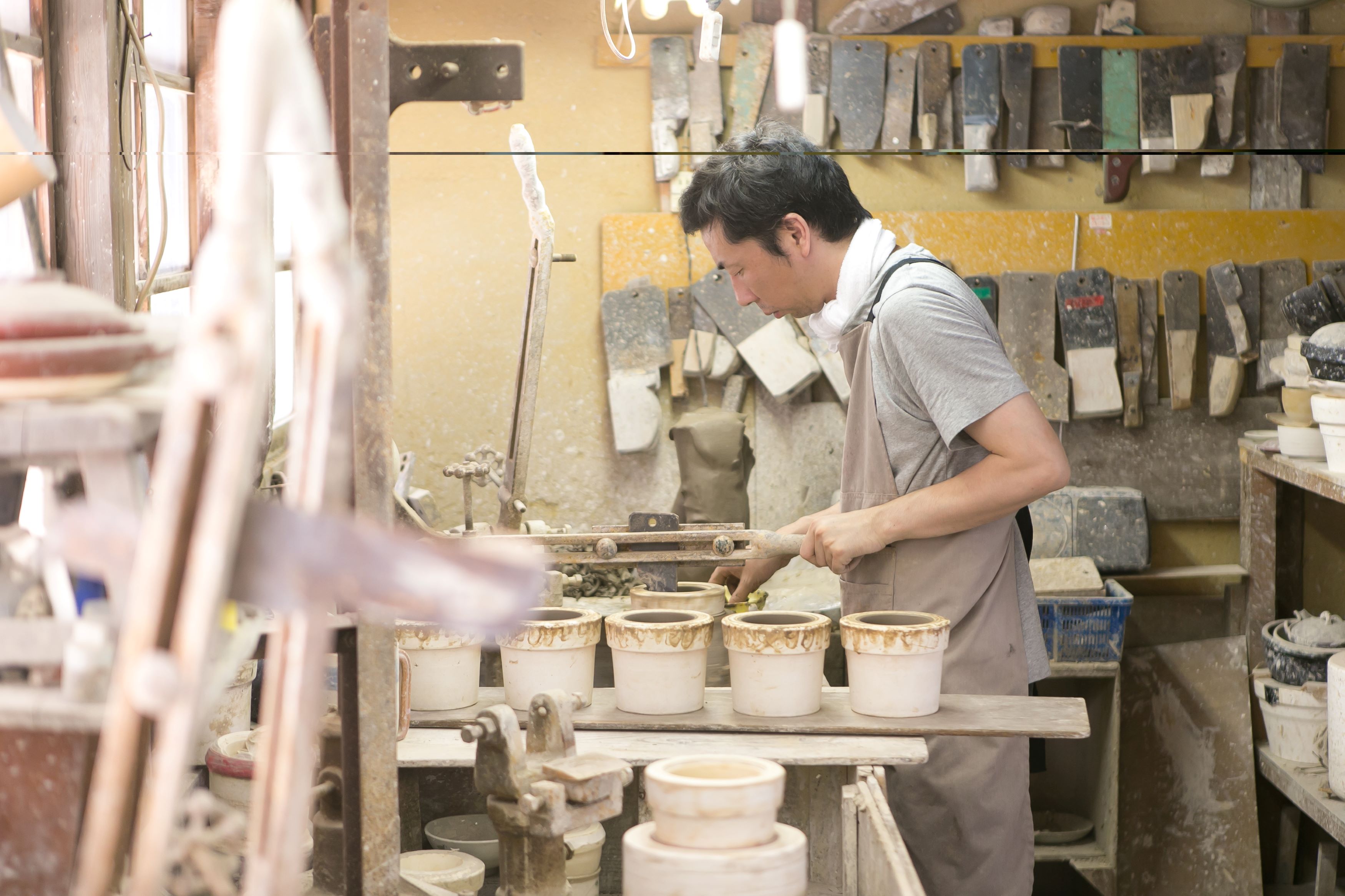 【萬古焼（ばんこやき）】玉露、かぶせ茶、高級茶葉をより美味しく愉しむ茶器。和洋のインテリアを選ばないモダンデザイン。ひとしずく（急須と煎茶碗）セット 【ちゃ】 藤総製陶所 ちゃ