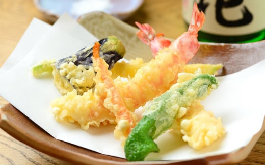 日経新聞お取り寄せランキング全国1位の店　そばの栽培から茹で方まで徹頭徹尾のこだわり　石挽き十割(いしびきじゅうわり)そば　老梅庵（ろうばいあん）食事券￥5,000 【そば 蕎麦 十割そば 石臼 手打ち 食事券 チケット ランチ ディナー 和食 居酒屋 会食 天ぷら 刺身 料理 焼酎 魚 肉 旅行 観光 おすすめ 人気 家族 ファミリー 夕食 昼食 三重県 四日市市 ふるさと納税】