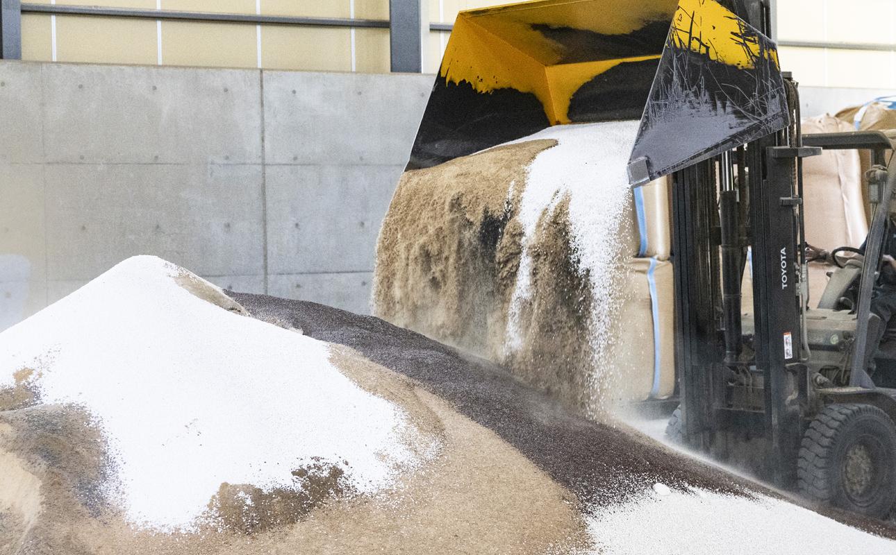 農業経営の方へ。土づくりに改革を！想いに応えるオーダーメイド有機肥料メーカーのベストバランスの万能肥料　有機肥料 配合Best 20kg×50袋【肥料 オーガニック 野菜  農園 畑 施肥  家庭菜園 農業資材 窒素 リン酸 三重県 四日市市ふるさと納税】