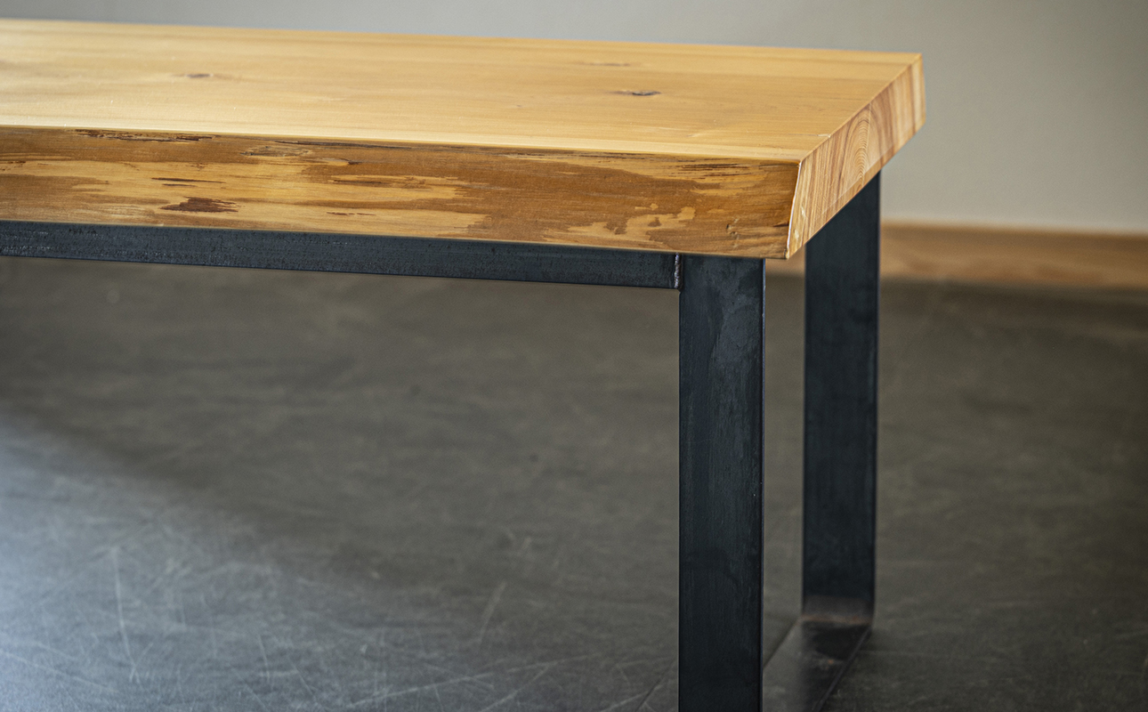 徳川御三家紀州藩の伝統を受け継ぐ三重県 尾鷲（オワセ）ヒノキ使用 BROOK 一枚板ベンチ 長さ1,000×奥行350×高さ約420㎜　【家具 インテリア ベンチ 一枚板 木製 伊勢 おすすめ ブランド メーカー オーダーメイド 手作り おしゃれ 木 テーブル ダイニング 家族 一人暮らし 脚 天板 新生活 引越し 椅子 イス ブルック 三重県 四日市市 ふるさと納税】 1000