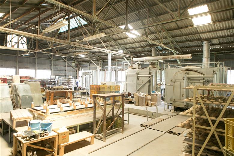 【萬古焼（ばんこやき）】玉露、かぶせ茶、高級茶葉をより美味しく愉しむ茶器。和洋のインテリアを選ばないモダンデザイン。ひとしずく（急須と煎茶碗）セット 【ちゃ】 藤総製陶所 ちゃ