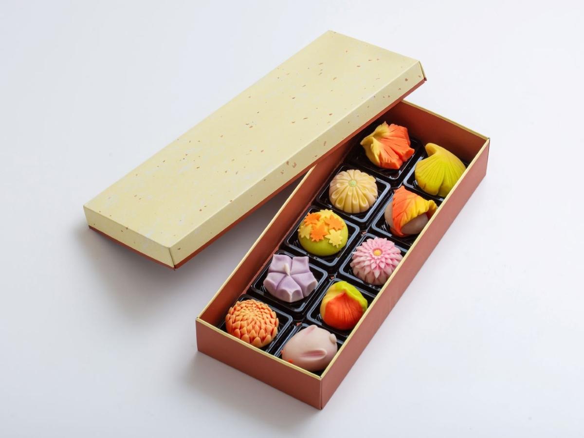 【スイーツ】ずーっと、眺めていたくなりますが、お早目にお召し上がりください。「夢菓子工房ことよ」季節の練り切り菓子 秋篇10個 秋篇