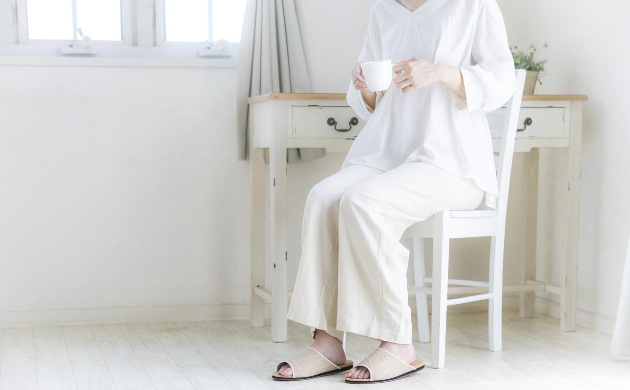 ルームシューズの理想形。天然素材、静音性、高反発クッションで足にやさしい、コルクでむれにくい、綿や麻の素材で、春夏らしいデザイン。「バークオブケイ」コルクルームシューズ爽（Made in Japanの高品質）（春夏デザインバージョン）LLサイズ(28.0cm) カラー：黒【スリッパ 室内履き シューズ 靴 リビング ビジネス インテリア 三重県 四日市市 ふるさと納税】 黒 LL(28.0cm)　黒