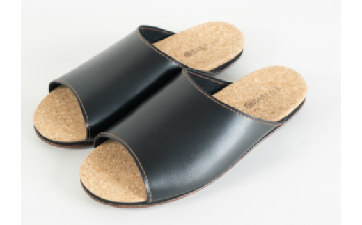 Made in Japanの高品質　ルームシューズの理想形。天然素材、静音性、高反発クッションで足にやさしい、 コルクでむれにくい、来客時も合成皮革とシンプルカラーのデザインで、さりげないセンスを！ 「バークオブケイ」コルクルームシューズ（Ｍ・25.0cm・ブラック） ブラック Ｍサイズ