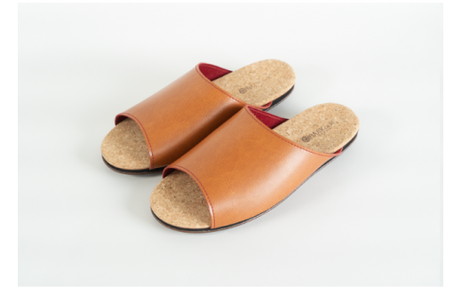 Made in Japanの高品質　ルームシューズの理想形。天然素材、静音性、高反発クッションで足にやさしい、 コルクでむれにくい、来客時も合成皮革とシンプルカラーのデザインで、さりげないセンスを！ 「バークオブケイ」コルクルームシューズ（Ｌ・26.5cm・ライトブラウン） ライトブラウン Ｌサイズ