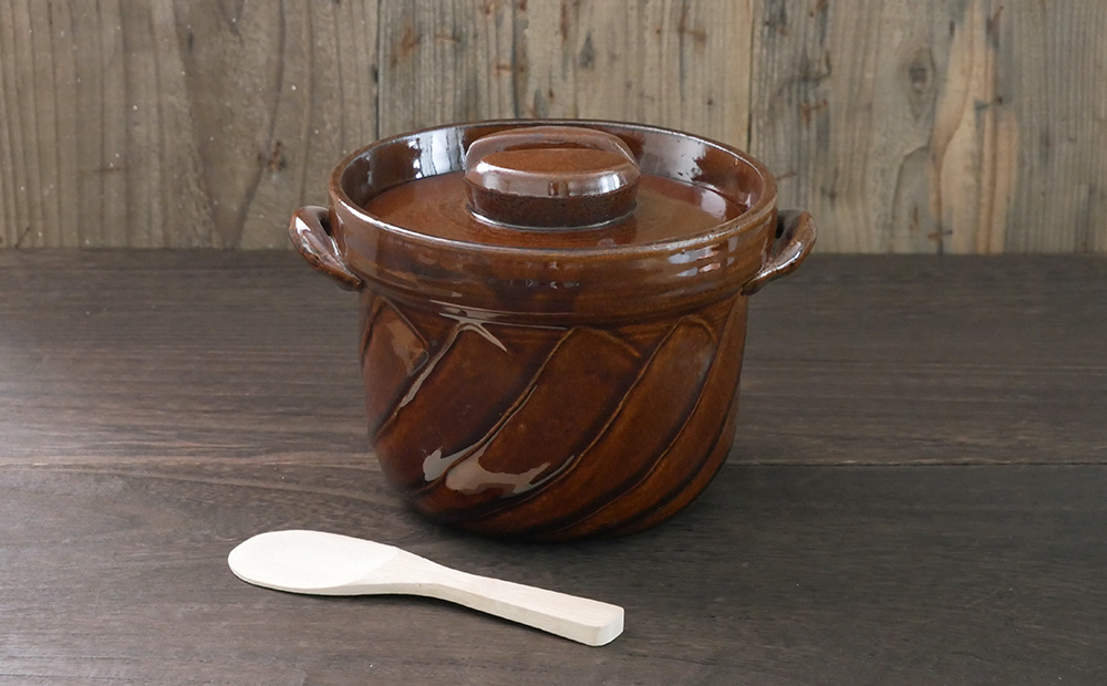 【萬古焼（ばんこやき）】捻れ３合ごはん鍋　飴（しゃもじ付） 飴