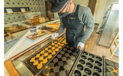 1473 皇學館大学オリジナルぱんじゅう　学生　樽神輿　CLL　三重　伊勢　伊勢志摩　お菓子　こしあん　大学祭　倉陵祭　焼印　伊勢和紙　ありがとう　カード　冷凍　12個入り　6個入り×2　まんじゅう　和菓子　あんこ　餡　たいやき　甘味