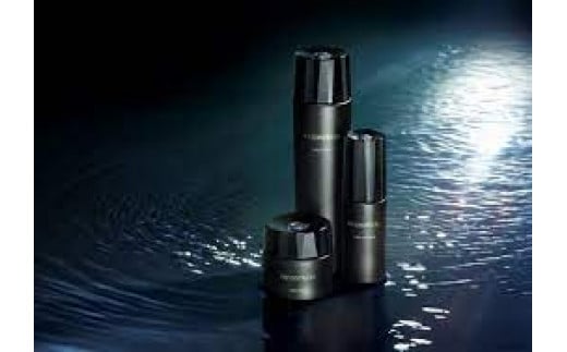 1494　ムーンパール　エクストラ　ローション　ミキモトグループ 御木本製薬 老舗化粧品会社 ムーンパール スキンケア 伊勢製造 伊勢志摩産真珠成分（保湿成分） 伊勢の水 超純水 保湿 化粧水 うるおい しっとり ハリ・弾力 コラーゲン（保湿成分） 無香料 無着色 アレルギーテスト済み パラベンフリー 黒蝶貝真珠成分（保湿成分） 140ml 三重県産海藻エキス（保湿成分）