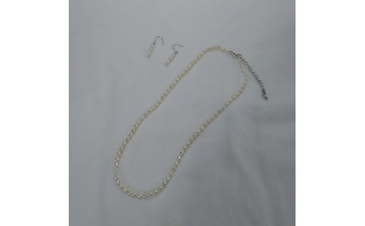 1621　淡水本真珠ネックレス・ピアス（ベビーパール）