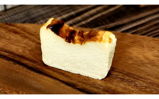 1623 バスク　チーズテリーヌ　1本　FROM　伊勢志摩　ふるさと納税　スイーツ　チーズケーキ　デザート　菓子　テリーヌ　濃厚　蜂蜜　はちみつ　バニラ　卵　生クリーム　バター　贈答　プレゼント　伊勢市