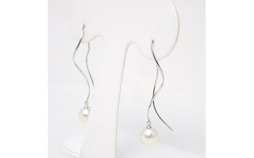 302　アコヤ真珠7.5mmピアス(K18WG)