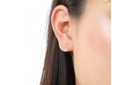 1100Ｋ18ＹＧあこや本真珠ピアス　しずく