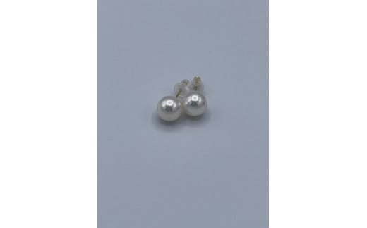 1120 アコヤ真珠　ピアスK18YG　8㎜up　真珠 ピアス アコヤ真珠 アコヤ貝 伊勢志摩 冠婚葬祭 結婚式 入学式 ギフト 贈り物 アクセサリー ジュエリー パール